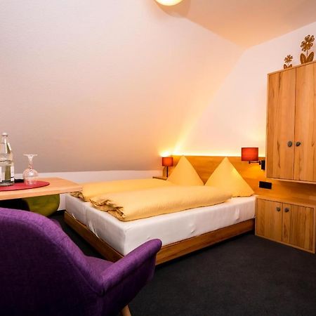 Wohlfuehlhotel Im Schlosspark - Self Checkin 维勒巴德森 外观 照片