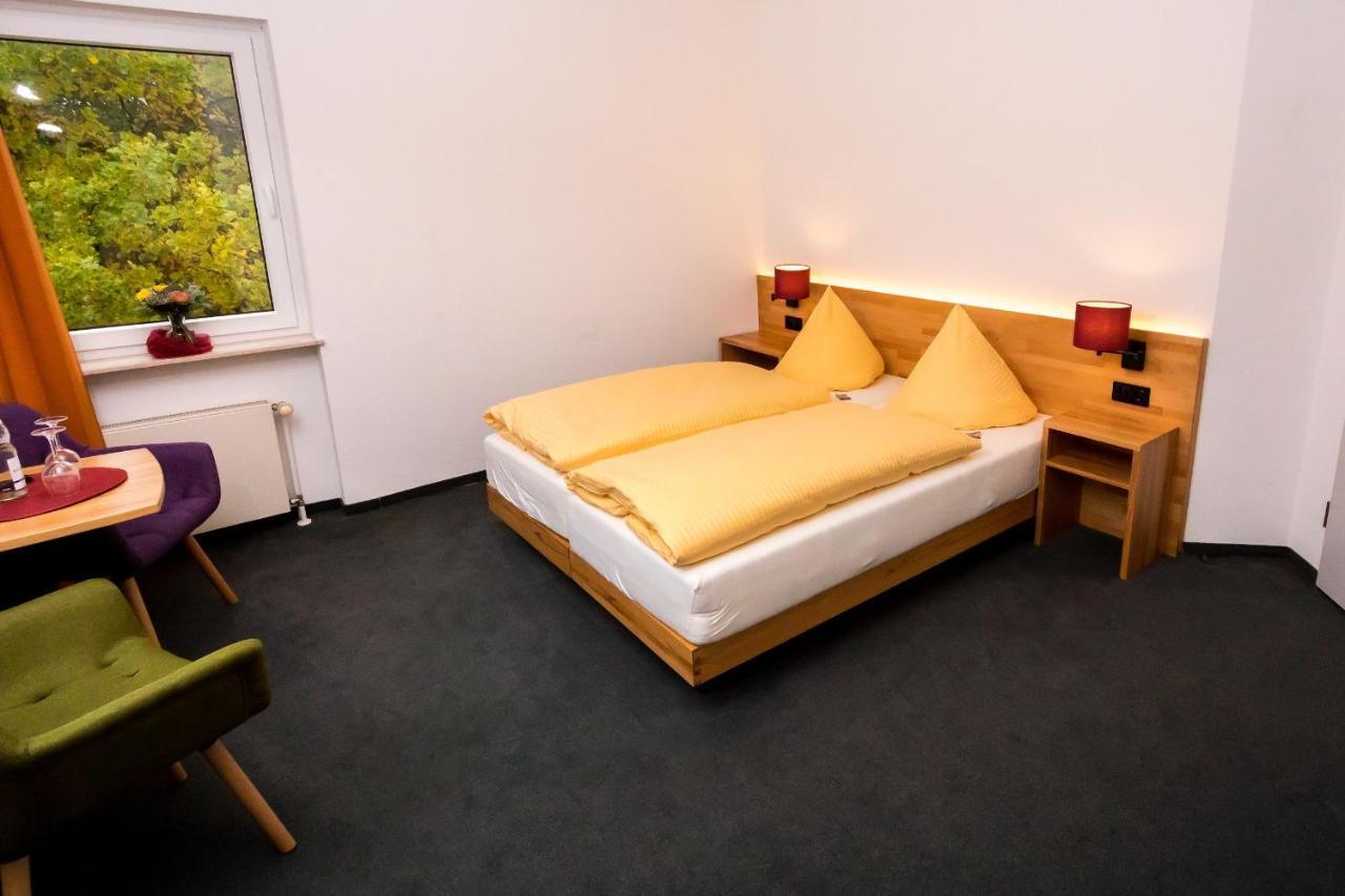 Wohlfuehlhotel Im Schlosspark - Self Checkin 维勒巴德森 外观 照片